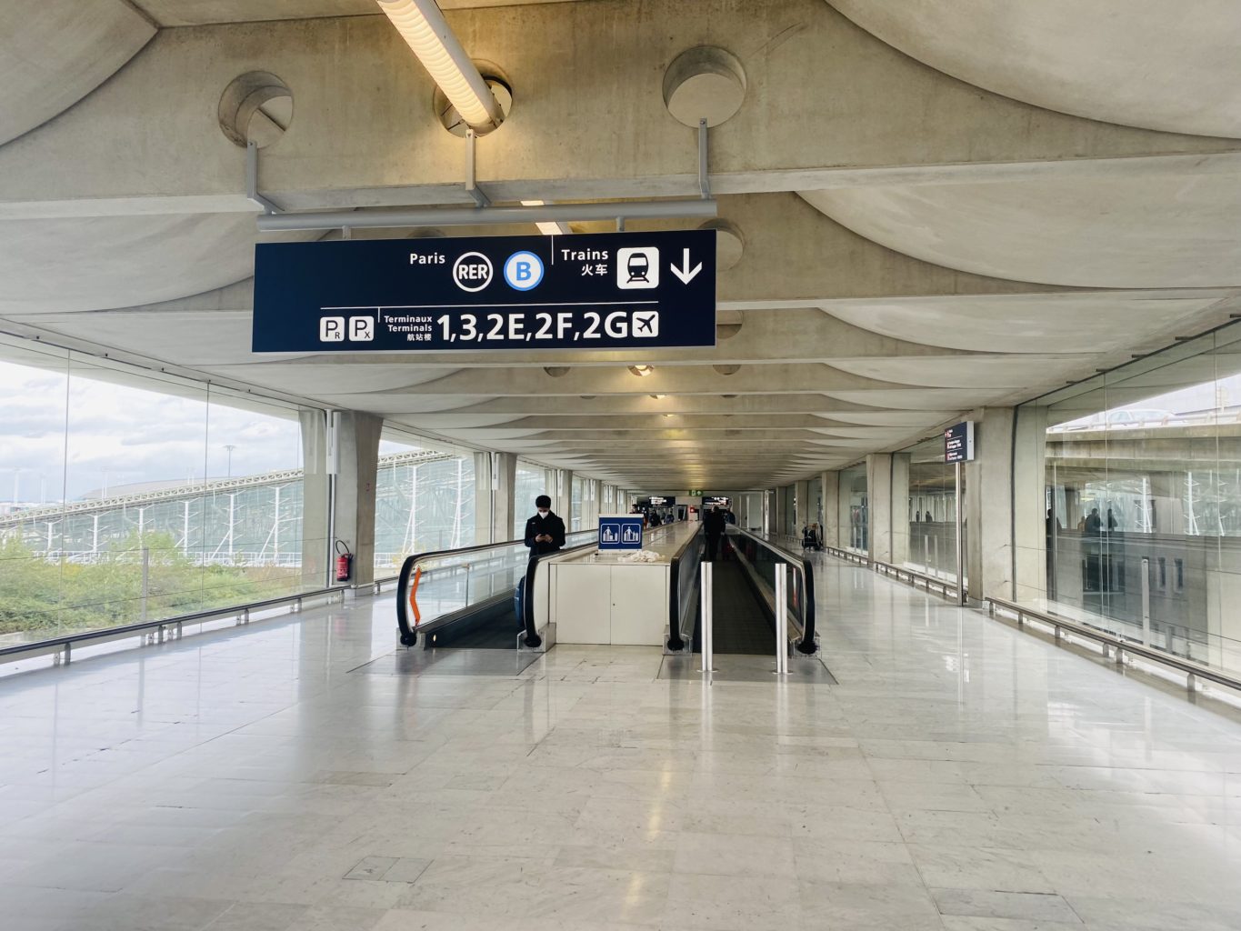 Parcours Entre Gare Tgv Rer Et Terminal Aeroport Charles De Gaulle