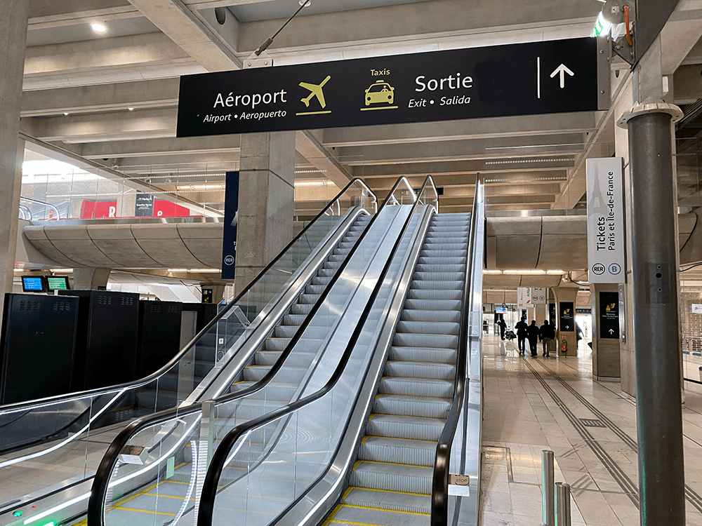 Parcours Entre Gare TGV-RER Et Terminal 2 – AEROPORT CHARLES DE GAULLE ...