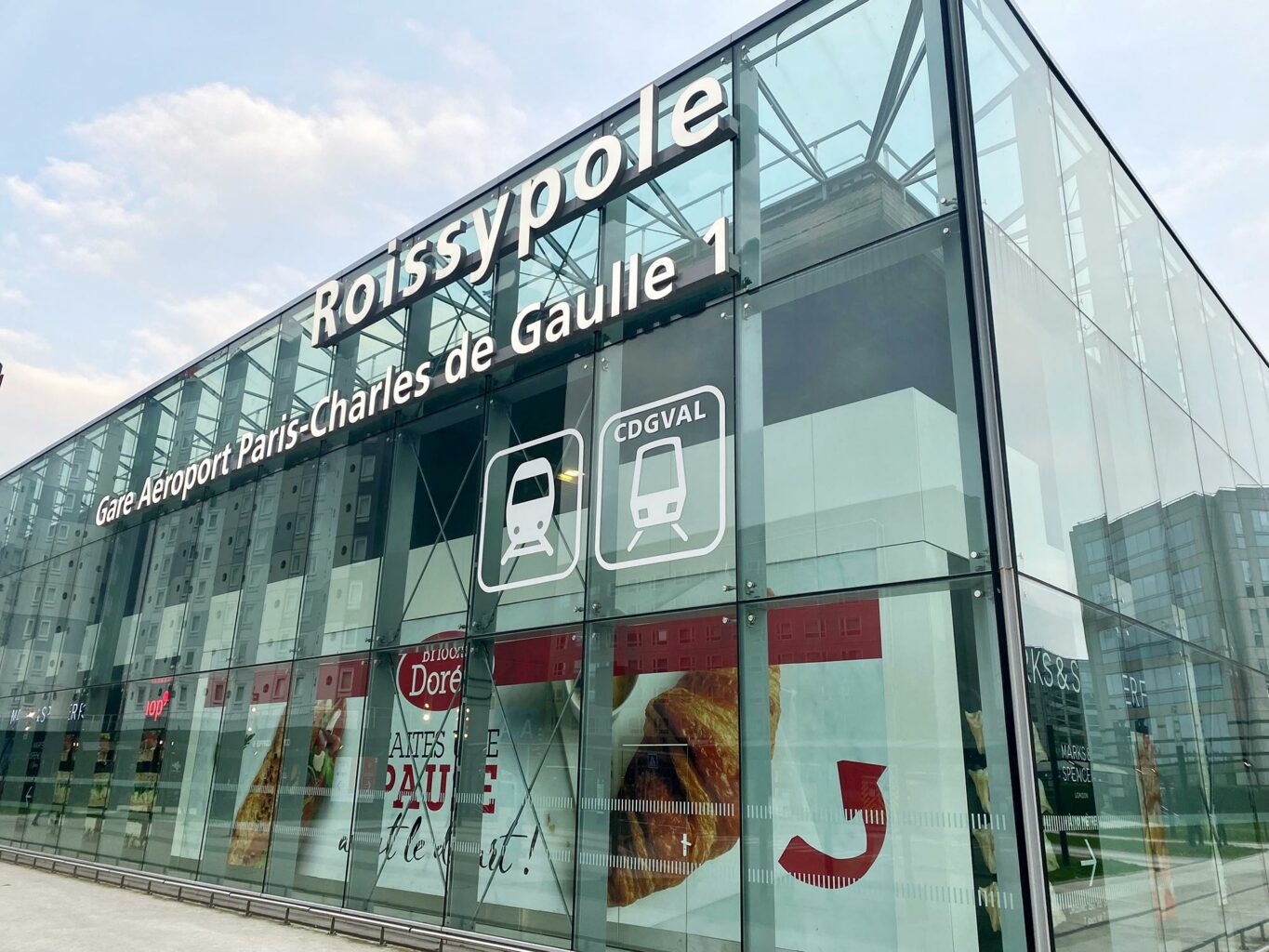 Gare RER Aéroport Charles de Gaulle 1 Roissypole